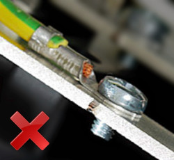 dwie bariery w jednym złączu przykręcanym i zaciskanym